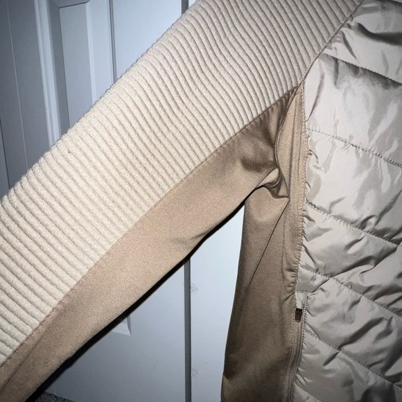 H&M Medium activewear jacket - Picture 5 of 9